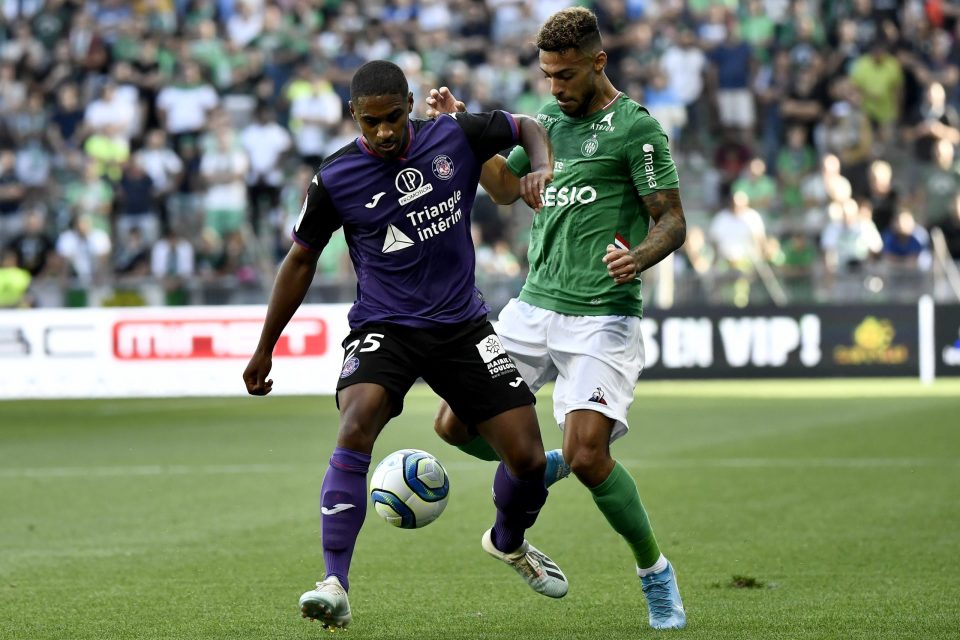 宝威体育集团-圣埃蒂安球员突破进球不止，为球队贡献巨大(圣埃蒂安主场)